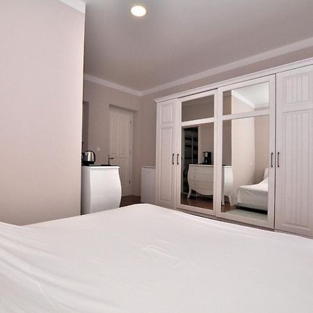 Bedroom With Bathroom Shower Split Exteriér fotografie